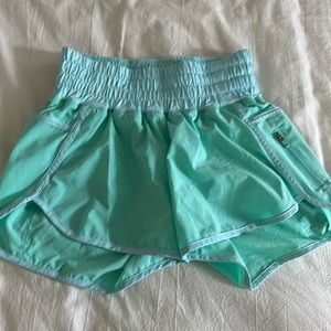 Lululemon shorts in size 4
